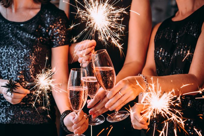 6 artigos que não podem faltar na mesa da passagem de ano